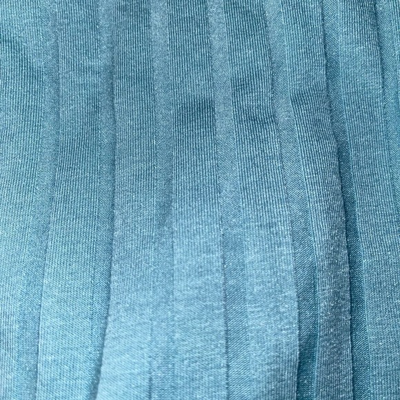 A NEW DAY TEAL LIGHTWEIGHT LONG SLEEVE TOP SIZE XS - Picture 3 of 3